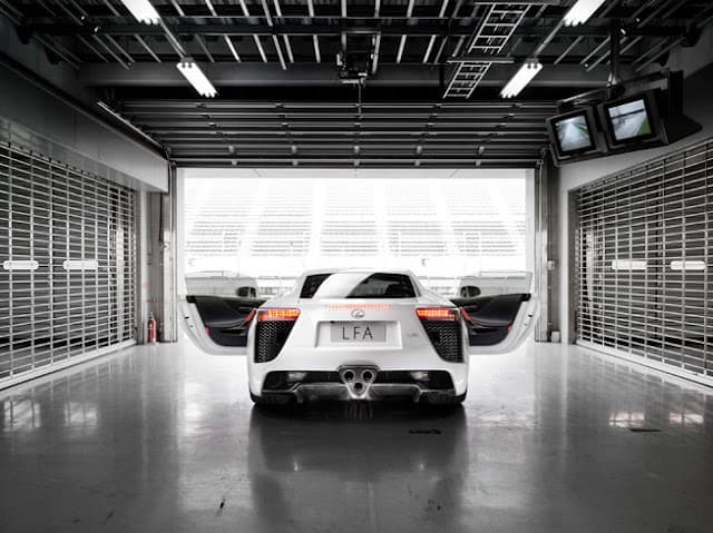 The spectacular rear view of the LFA