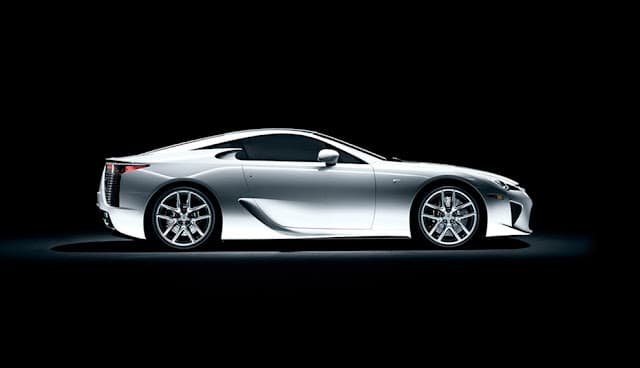 The side view of the Lexus LFA